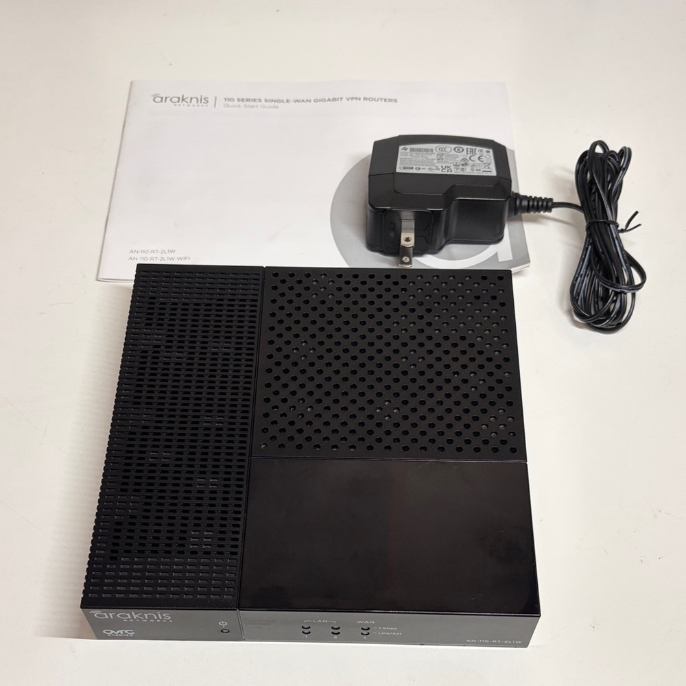 Araknis Networks AN-110-RT-2L1W-WIFI 110 Series Single-WAN Gigabit VPN Router